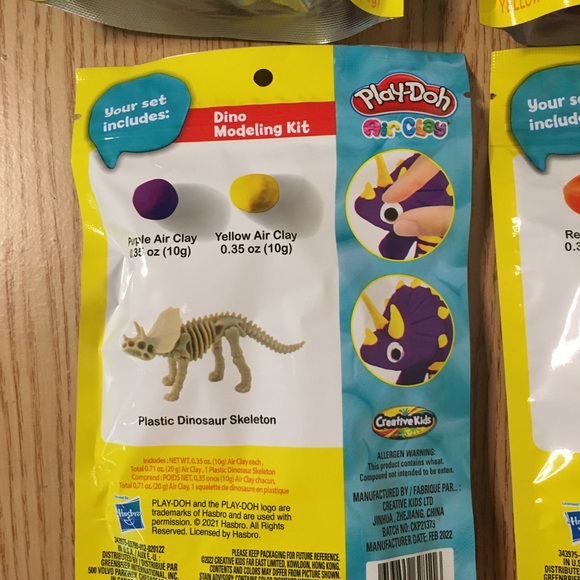 New Bundle Of 6 Play-Doh Air Clay Modeling Kits Include 2-Food 2-Race Car 2-Dino - Picture 4 of 7